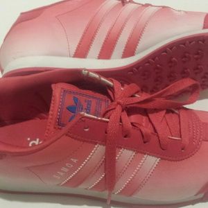 Adidas samoa women's size 8